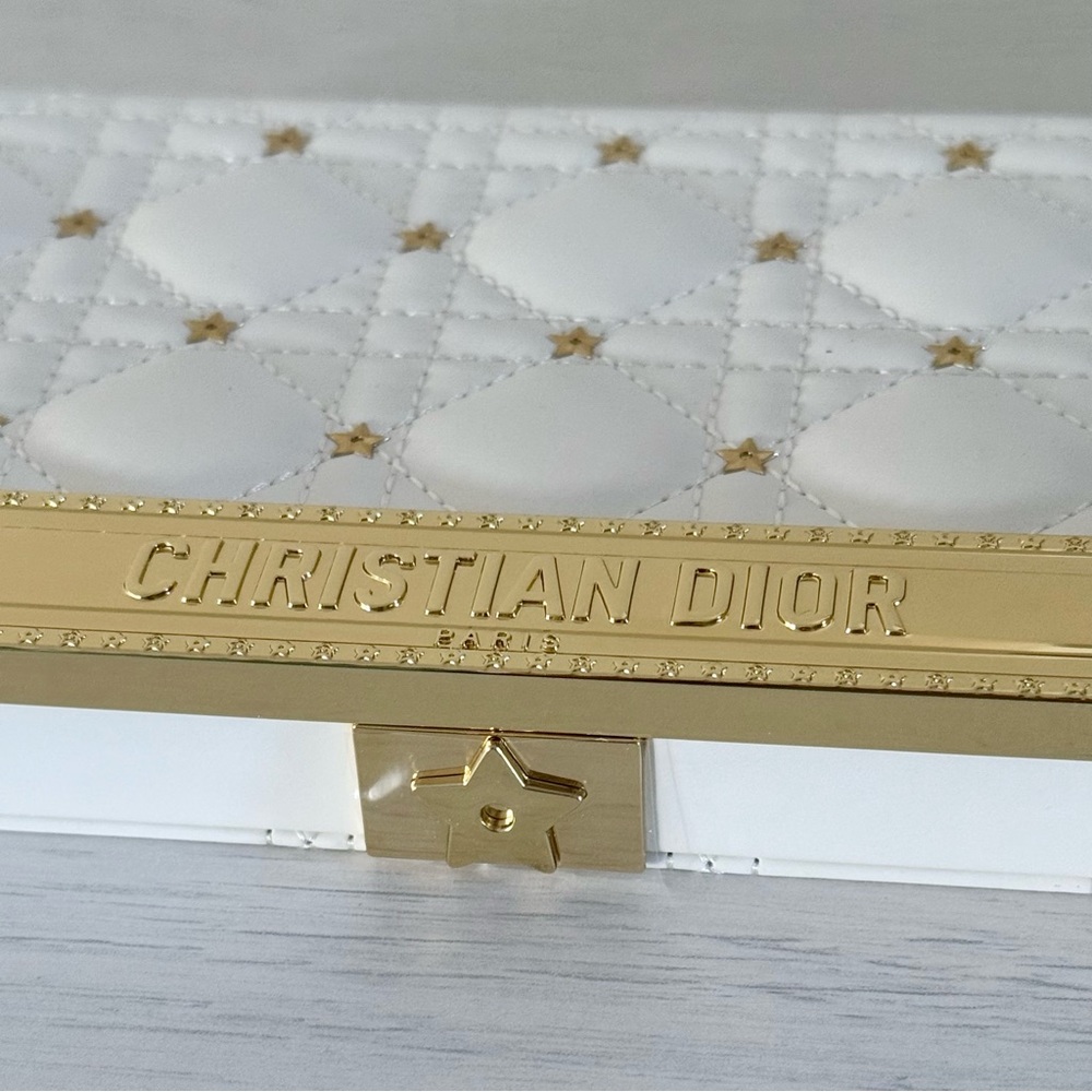 Dior Limited Edition Couture Makeup Palette - Picture 7 of 10